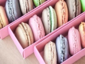 即日～長期『ブールミッシュ / 池袋西武』マカロン・ギモーヴ・スイーツ洋菓子販売/フランス菓子販売◇手土産人気も高い見た目も可愛いスイーツブランド＜時給1500円＋交通費＞制服貸与 / 週払いOK / 20代.30代.40代.50代前半 女性スタッフさん多数活躍中！＜専用フォーム返信＆オンラインで簡単登録＞FD-T-buru①