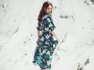 ◆長期◆MAX時給1500円(経験有)+交通費支給＜ANAYI / アナイ 梅田阪急＞上質素材とシルエットの美しさで支持されるブランド！レディースアパレル販売◆週払いあり・制服貸与あり・社販も可能・シンプルネイルOK◆20代,30代,40代女性スタッフ活躍中！＜専用フォームの返信＆LINEビデオで簡単登録＞ AP-K-ANAY