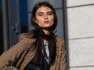 ＊即日～長期＊時給1500円以上(経験有)+交通費＊週3日～OK！【あべのハルカス近鉄本店】トラッドベースのアパレル販売スタッフ＊ベーシックを自分らしく着こなせるブランド＊アパレル販売未経験歓迎！物販経験があればOKです♪＊週払いOK・社保有給完備・服装貸与あり！＊20代,30代,40代男女スタッフ活躍中！＜専用フォーム返信＆LINEビデオで簡単登録＞AP-K-deu