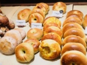 未経験OK＜羽田空港第1ターミナル＞ 日給12,000円＋交通費(マネキン)◇粒あん・こしあん・白あん・桜・うぐいす・栗あんなどあんぱんの元祖◇ロングセラーで長年リピーターさん絶えない人気店でベーカリー販売◇20代.30代.40代.50代女性活躍中！＜専用フォーム返信＆オンラインで簡単登録＞FD-T-anps②-d