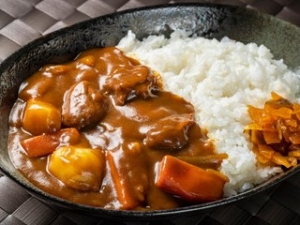 【紹介予定派遣】未経験歓迎◎関西空港の有名カレー屋でカウンター＆盛り付け業務スタッフ募集！【時給1450円+交通費】ヨーロピアンカレーをコンセプトにしたカレーハウス♪制服一式貸与あり！〈週払いOK交通費支給〉fd-k-san