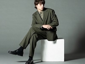 ■長期■時給1650円以上(経験有)+交通費■アパレル未経験相談OK■＜Theory MEN(セオリーメン)  玉川高島屋＞ニューヨーク発信の人気ブランドで販売■週払いOK・私服勤務・社保有給完備・社員登用実績アリ・20代,30代,40代前半 男女スタッフ活躍中！＜専用フォームの返信＆オンラインで簡単登録＞AP-T-TM-d