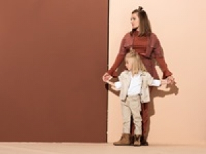 即日～長期＜ピーコック高野台＞フレンチトラッド×トレンドのミックススタイルが人気！アパレル販売◇◆時給1400円以上(経験有)+交通費 /  週払いOK / 社保有給完備 /  20代,30代女性スタッフさん活躍中！＜専用フォーム返信＆オンラインで簡単登録＞AP-T-avv